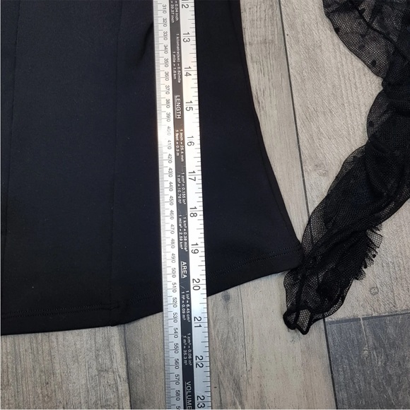 Free People Mesh Sleeves Top XS UK 4 6 Black V Neck Party Night Out BNWT - Picture 10 of 11